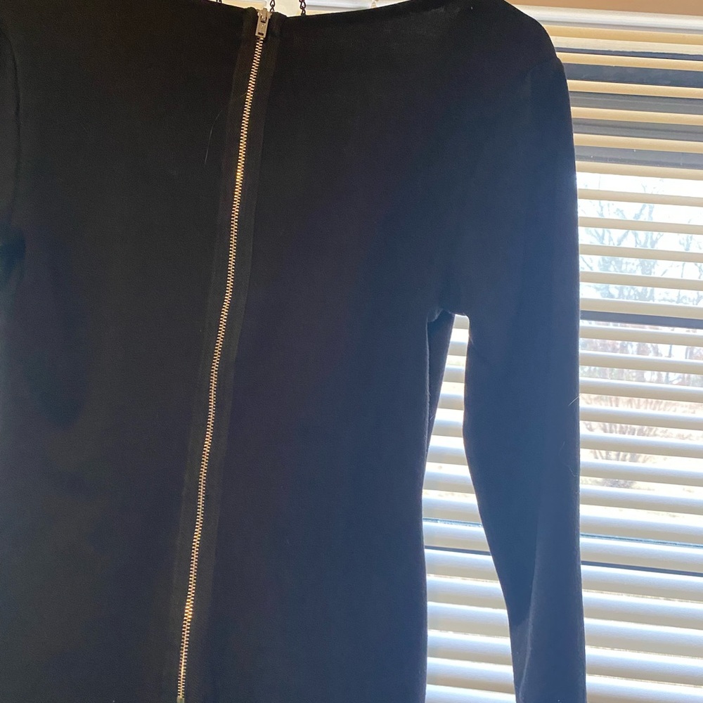 LBD - Picture 3 of 4
